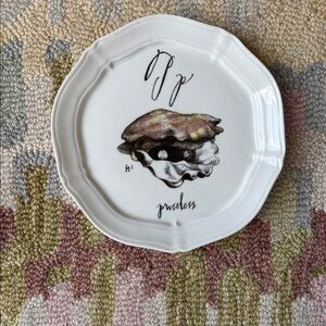 🦪Anthropologie Linea Carta Calligrapher Diva Pyari P Plate Priceless Pearl